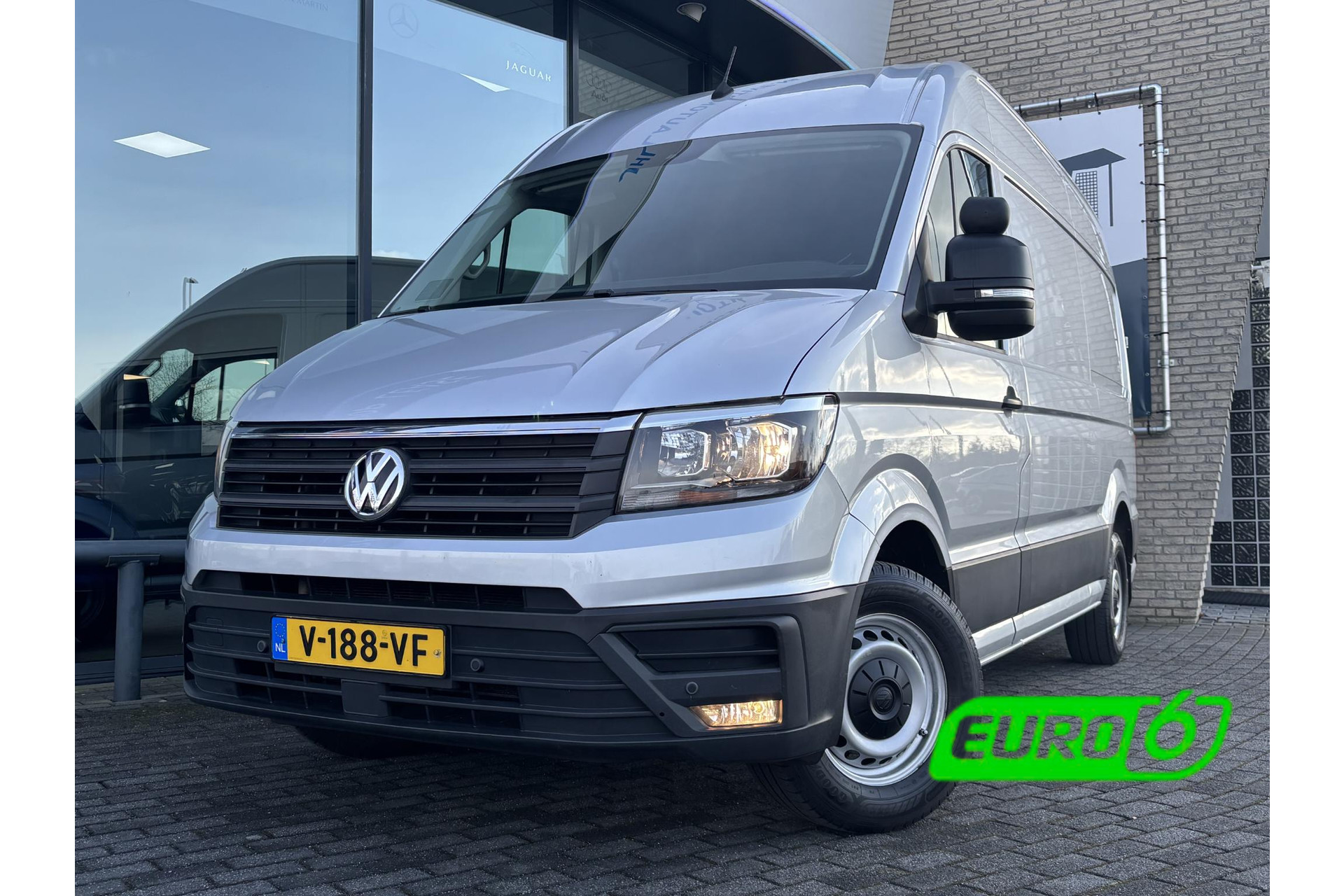 Volkswagen Crafter 35 2.0 TDI L3H3*A/C*CRUISE*NAV*HAAK*CAMERA*3500KG*